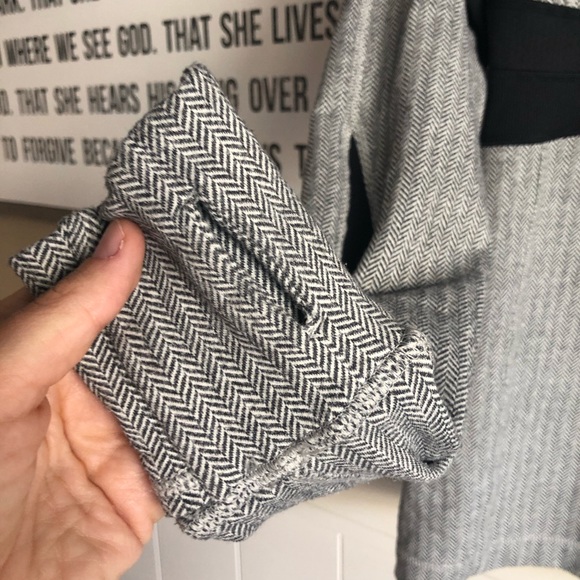 Lululemon Herringbone Pullover - Picture 3 of 7